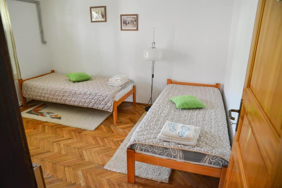 Apartman Domacinstvo La Vie Na Selu Otel Niska Banja Dış mekan fotoğraf