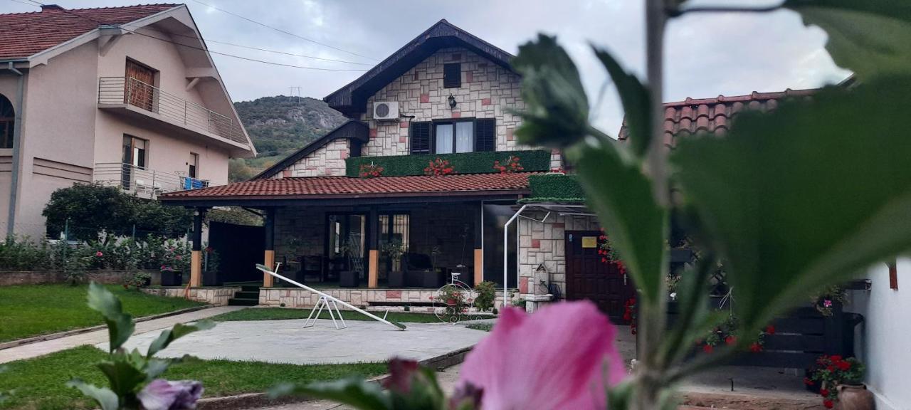 Apartman Domacinstvo La Vie Na Selu Otel Niska Banja Dış mekan fotoğraf